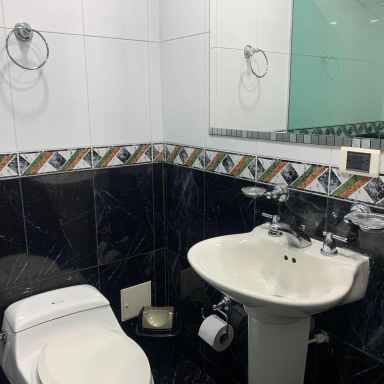 Hermoso apartamento, excelente ubicación, WI FI - Apartamento de 2 dormitorios - 4