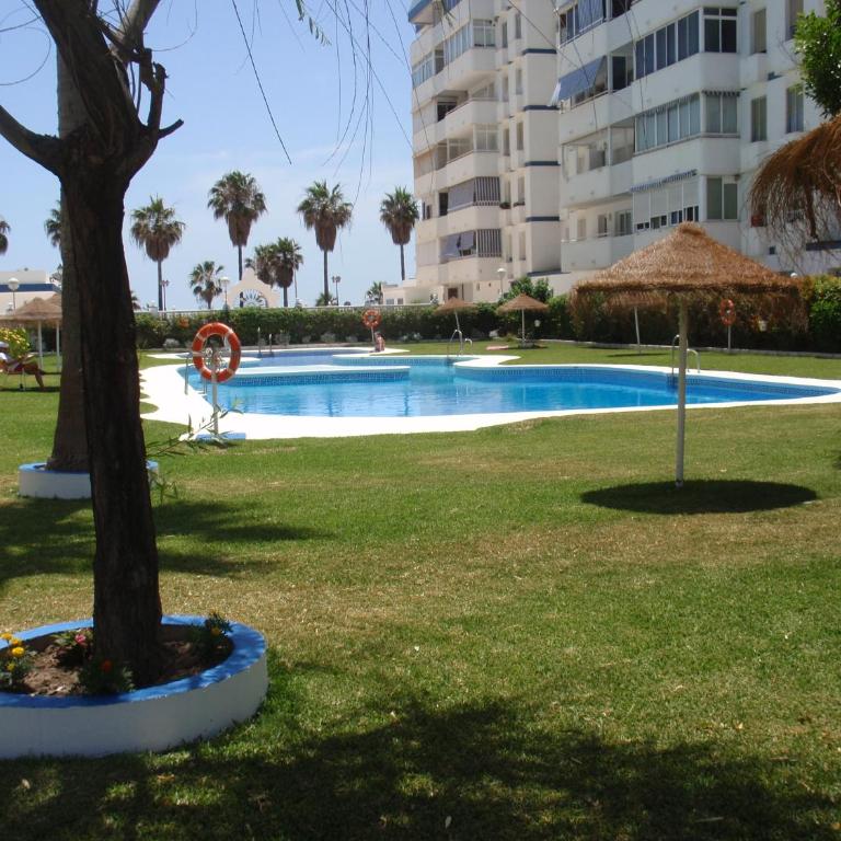 1ª Línea de Playa, 2 Dormitorios, plaza de garaje - Two-Bedroom Apartment - 42