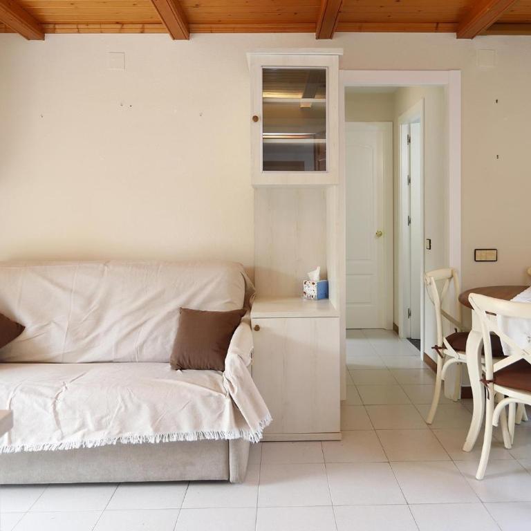 AT005 Planta baja con piscina, airco, parking, playa a 600m - Apartamento - 7
