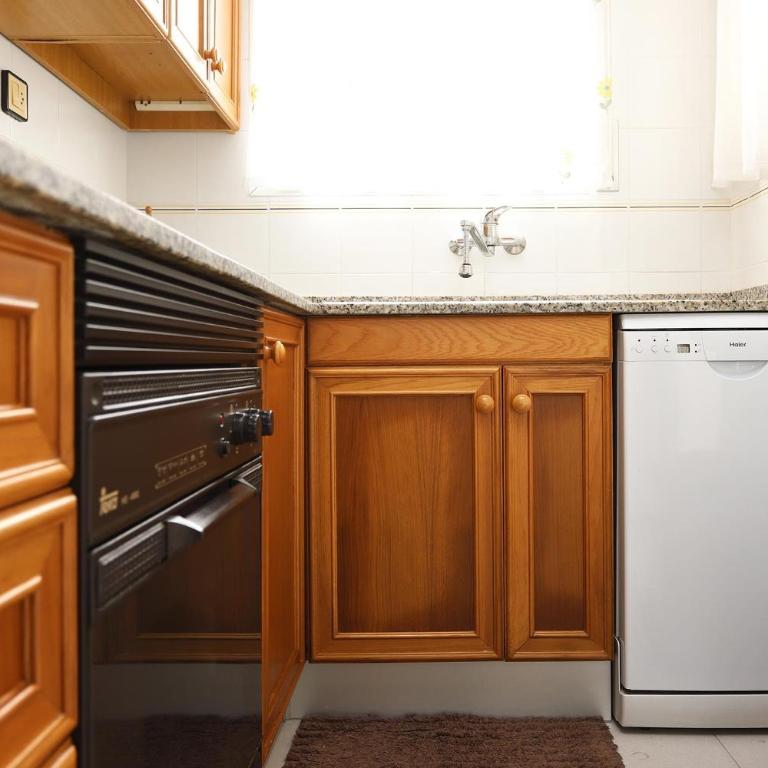 AT005 Planta baja con piscina, airco, parking, playa a 600m - Apartamento - 14
