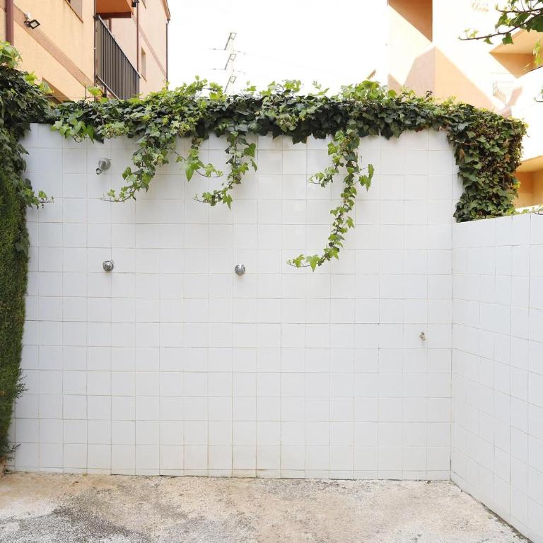 AT005 Planta baja con piscina, airco, parking, playa a 600m - Apartamento - 27