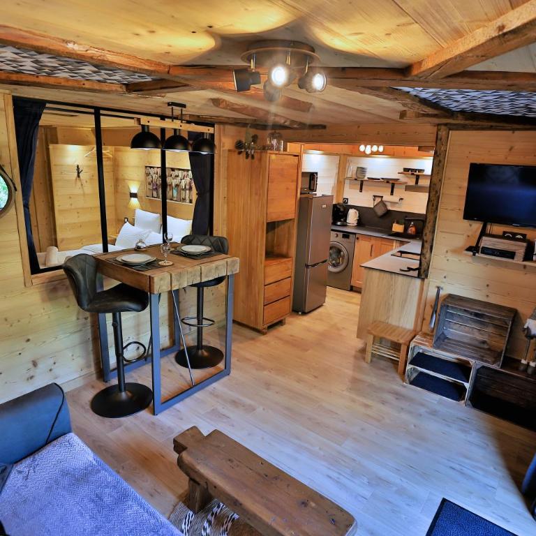 Studio du Coin - Vue montagne, au calme, Terrasse - AravisTour - Appartement 1 Chambre - 18