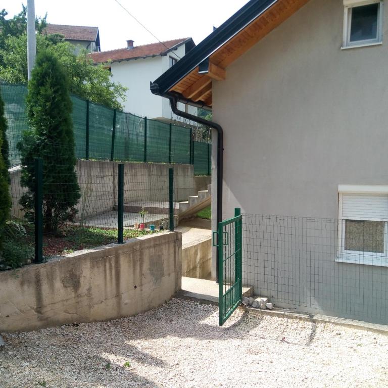 Apartman All seasons - Two-Bedroom Apartment - 2