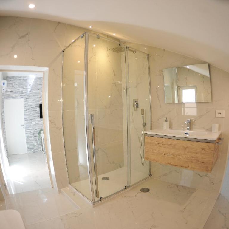 Paradise Luxury Apartment Salerno Center - Casa con 1 Camera da Letto - 18