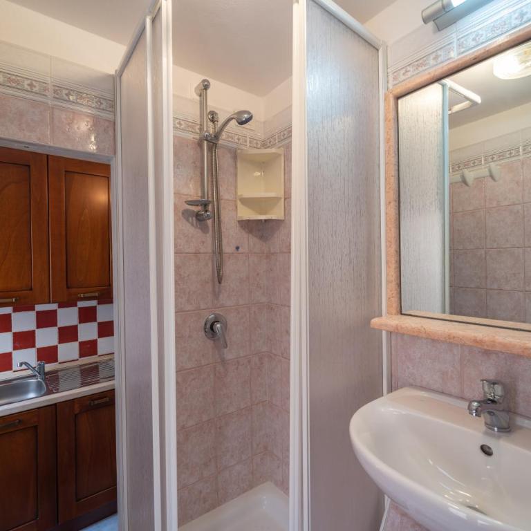 Pepigall Apartments - One-Bedroom Apartment - 9