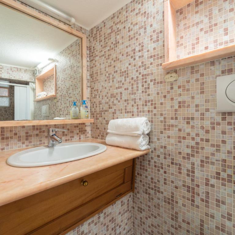 Pepigall Apartments - One-Bedroom Apartment - 13