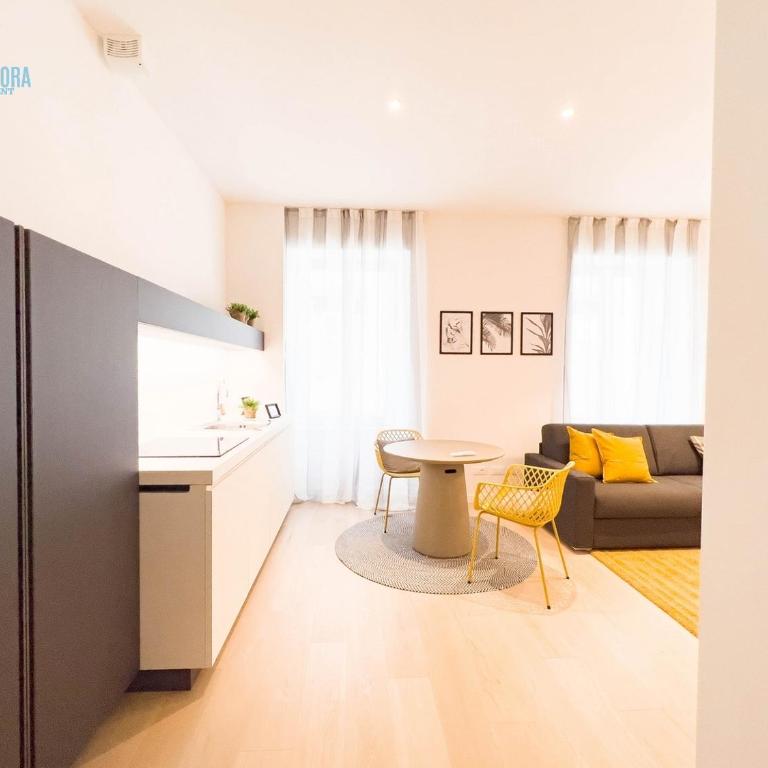Slataper 11 Tirabora Short Rent, con parcheggio privato - Appartamento con 1 Camera da Letto - 2