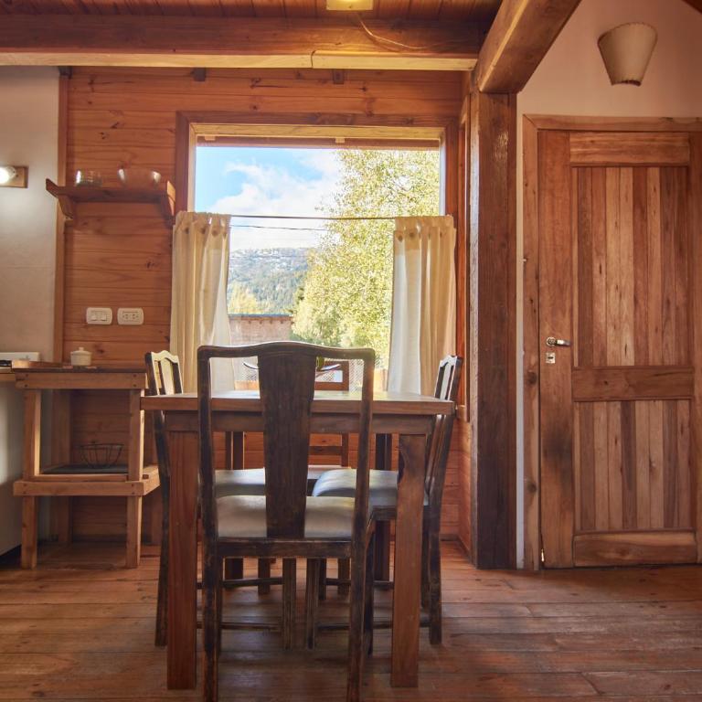 Cabañas Hechas a Mano con Vista al Cerro Catedral - Bungalow - 6