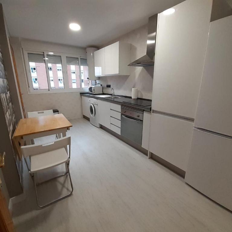APARTAMENTO COMPETA - Apartamento de 3 dormitorios - 2