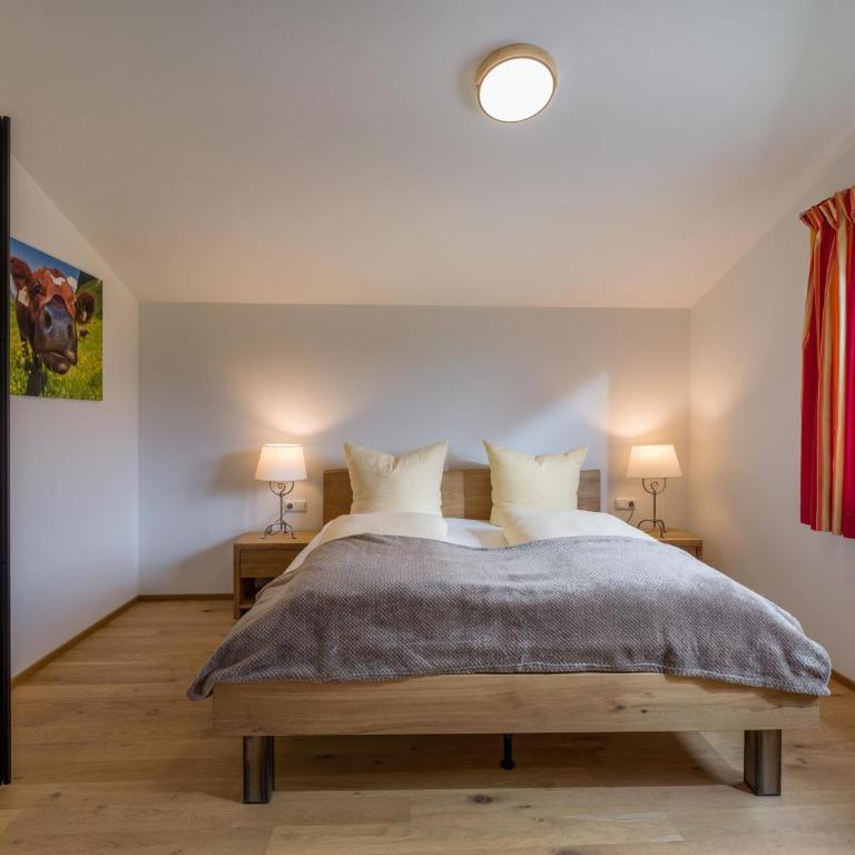 Going EASY - Three-Bedroom Apartment with Shower - 9