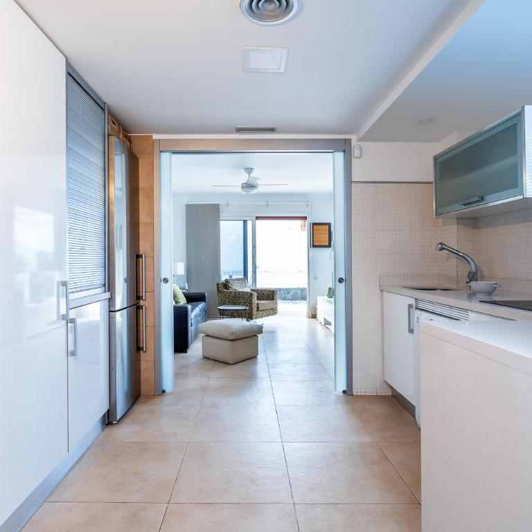 Bonito bungalow con piscina junto a la playa - Two-Bedroom Apartment - 12