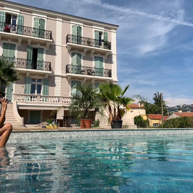 Cannes 2 pieces de 49 m2 ,piscine. Jardin privatif - Appartement 1 Chambre - 1