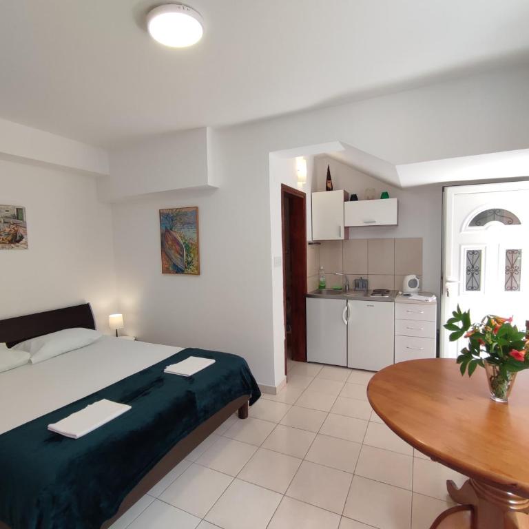 Studio Apartman Radimir - Studio Apartment - 12