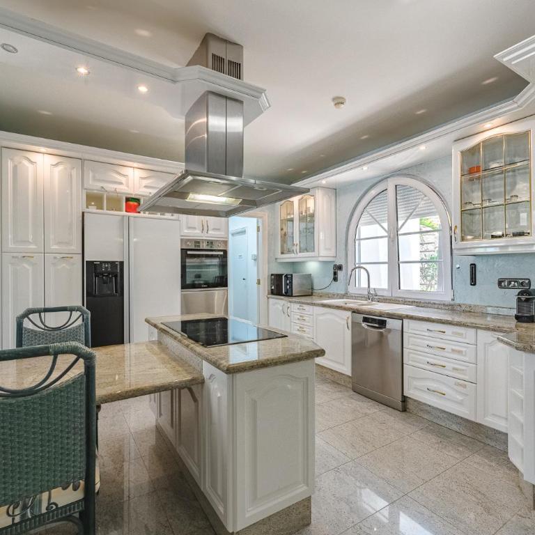 Gorgeous Golf Villa - Casa - 55