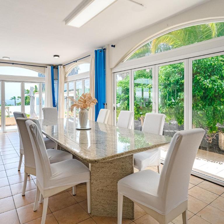 Gorgeous Golf Villa - Casa - 22