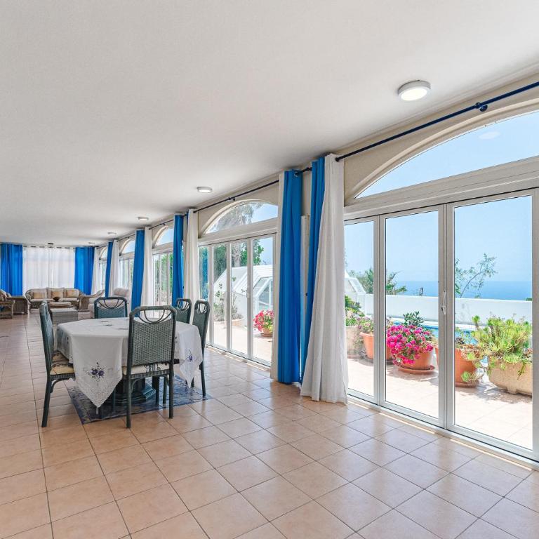 Gorgeous Golf Villa - Casa - 26