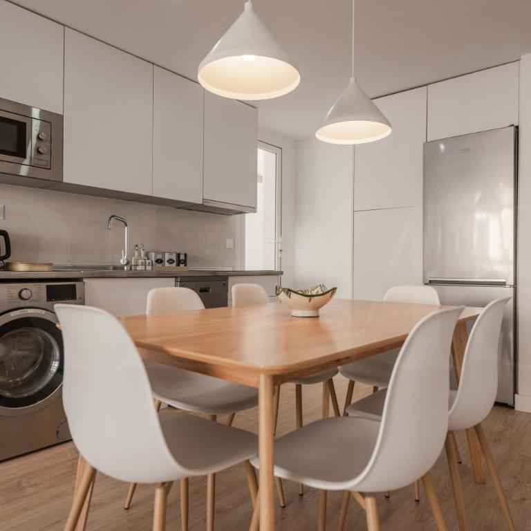 Peaceful & bright apartment with patio - Center - Apartamento de 3 dormitorios - 13