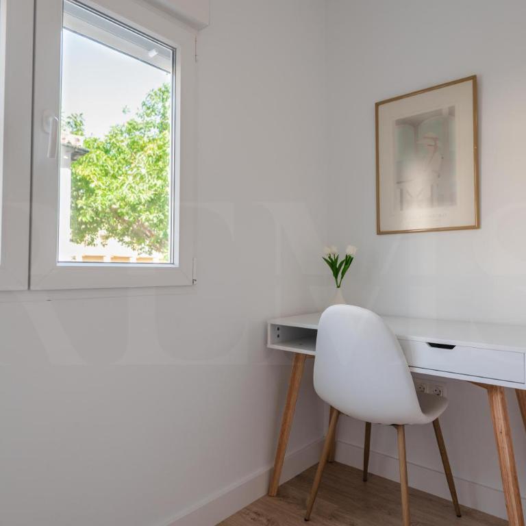 Peaceful & bright apartment with patio - Center - Apartamento de 3 dormitorios - 20