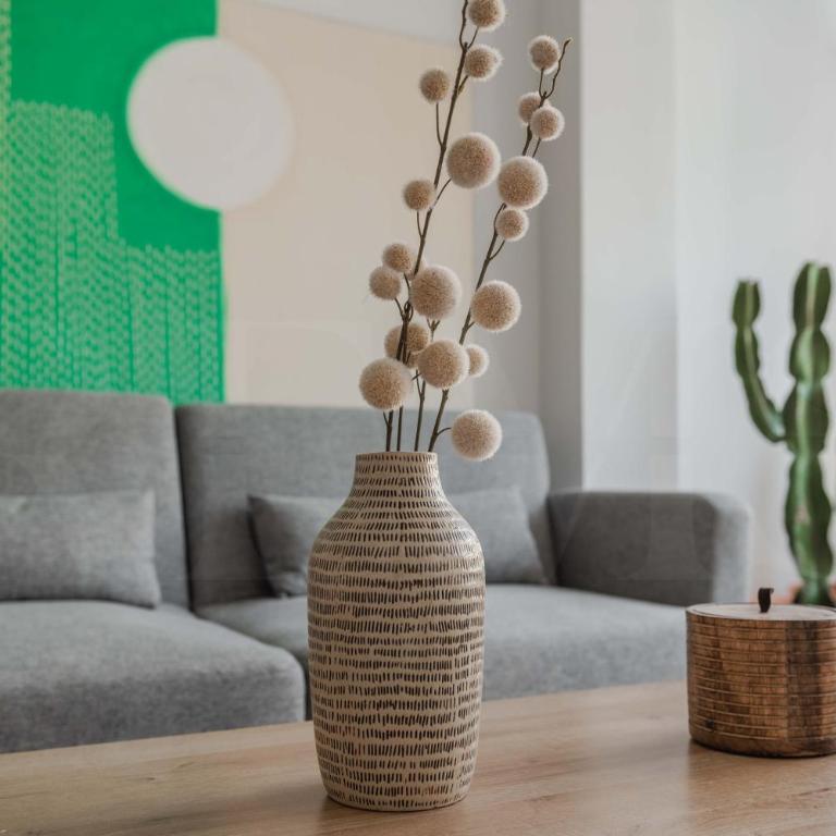 Peaceful & bright apartment with patio - Center - Apartamento de 3 dormitorios - 10