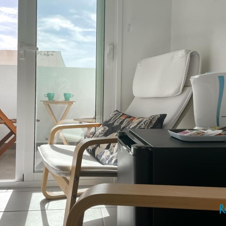 Room Mar wifi free , private bathroom and terrace - Habitación Doble con baño privado - 18
