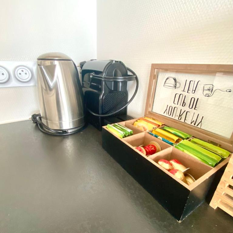 - L'IROIZH - CONCARNEAU - VUE MER PANORAMIQUE - STUDIO STANDING PLAGE DES SABLES BLANCS - PARKING - DRAPS & SERVIETTES INCLUS - NEAR THALASSOTHERAPY - Wifi - - Apartment mit 1 Schlafzimmer - 17