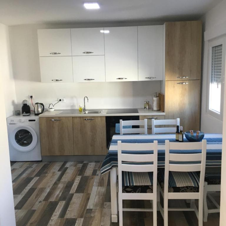 Apartman DoM - Two-Bedroom Apartment - 8