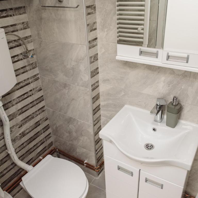 ĐILL Apartment - One-Bedroom Apartment - 24
