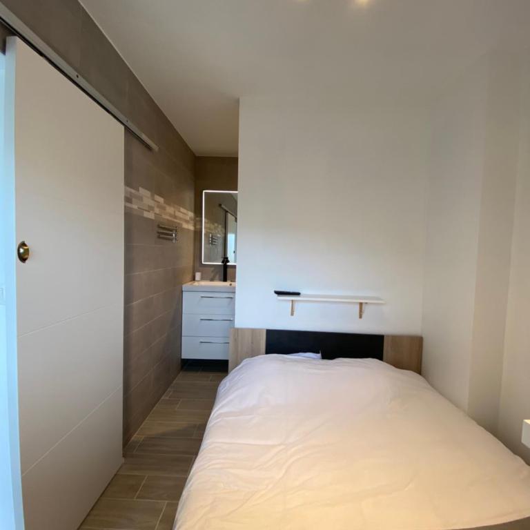 Superbe appartement rénové à neuf à 100m de la mer - Appartamento con 1 Camera da Letto - 6