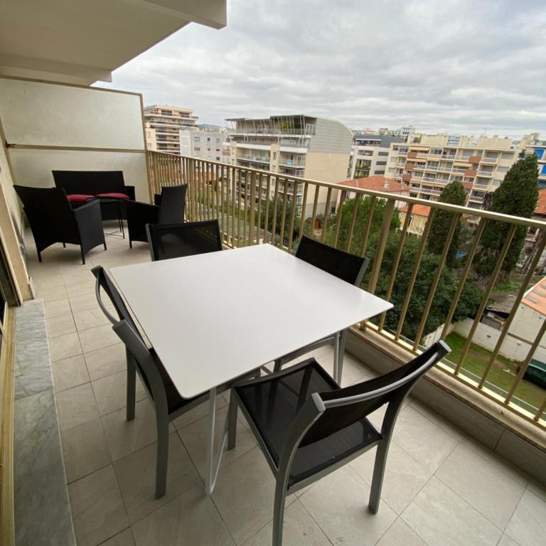 Superbe appartement rénové à neuf à 100m de la mer - Appartamento con 1 Camera da Letto - 7