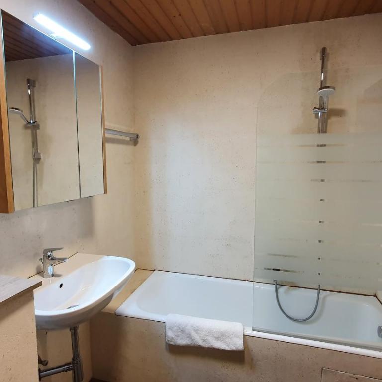 Absolute Active Mountain Resort - Familienstudio mit einem Balkon - 5