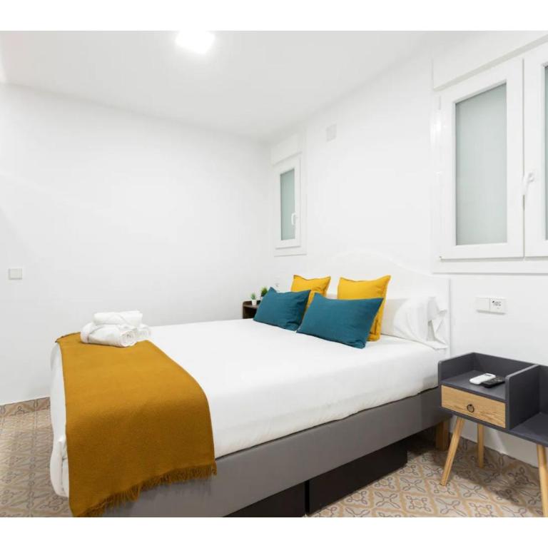 Acogedor y silencioso estudio M1 Embajadores - One-Bedroom Apartment - 12