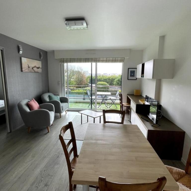 Superb apartment in a 3 city center residence - One-Bedroom Apartment - 7