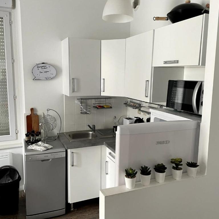 Appartement Rue de la gare centre ville - Two-Bedroom Apartment - 6