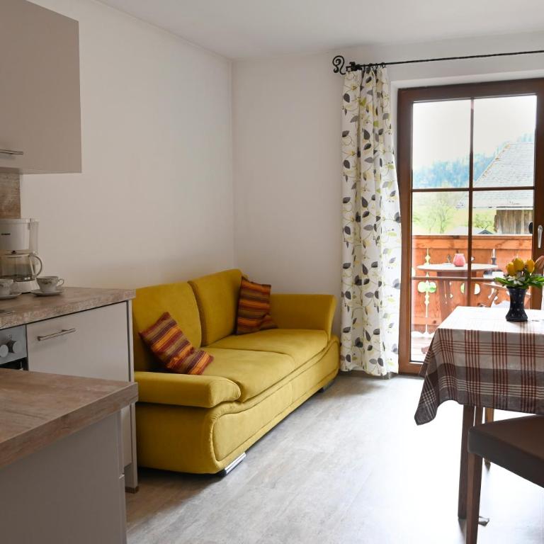 Ferienwohnung Dichtlbauer - Apartment with Balcony - 5