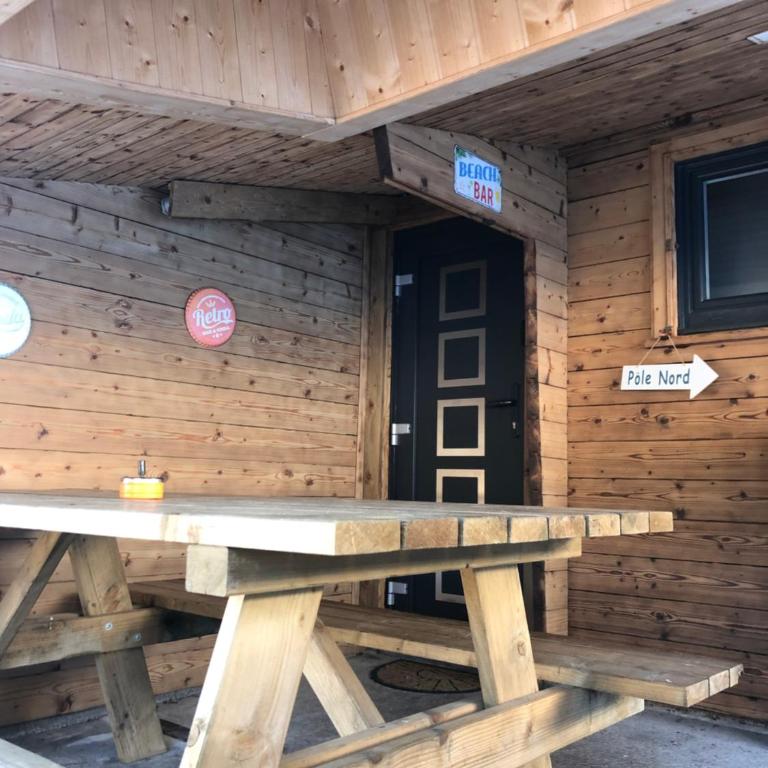 Chalet Le Vintage - Three-Bedroom Chalet - 32