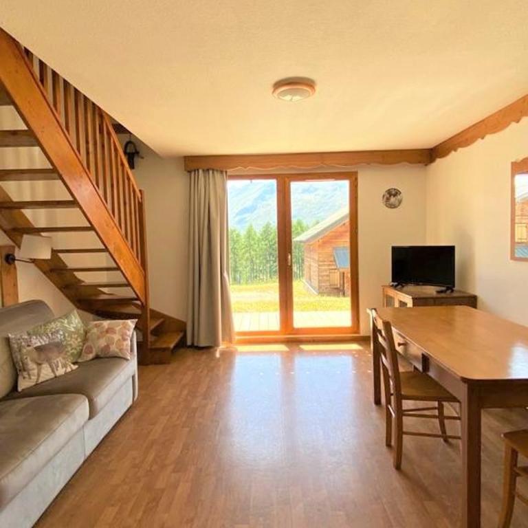 Chalet Mitoyen 8 Pers. - Terrasse Vue Montagne & Parking - FR-1-504-626 - Chalet - 1