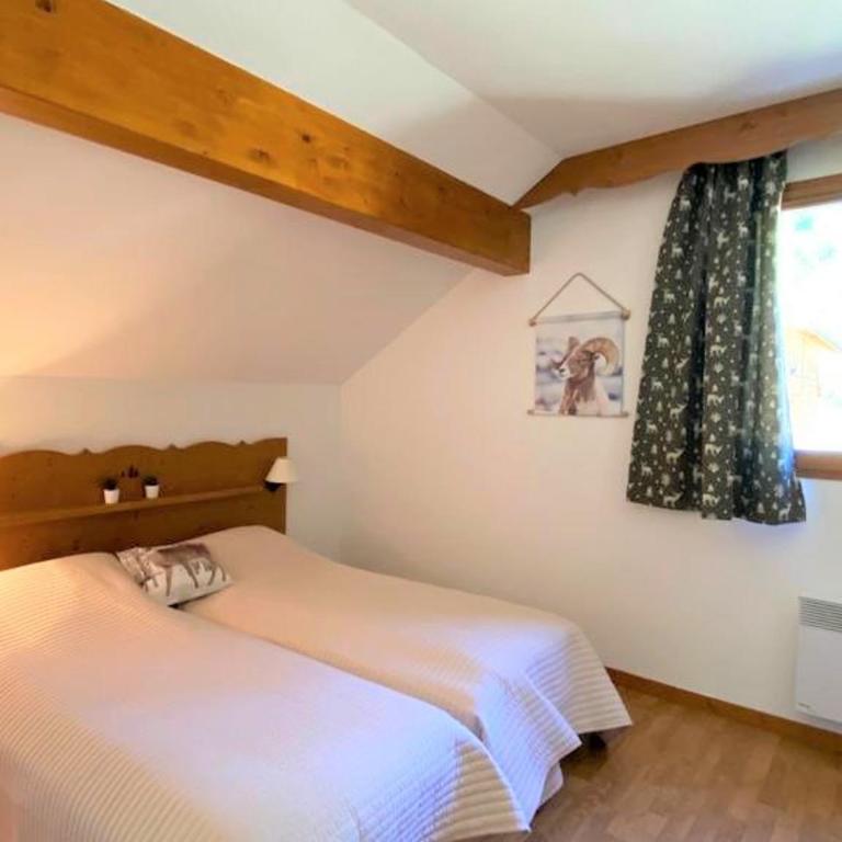 Chalet Mitoyen 8 Pers. - Terrasse Vue Montagne & Parking - FR-1-504-626 - Chalet - 4