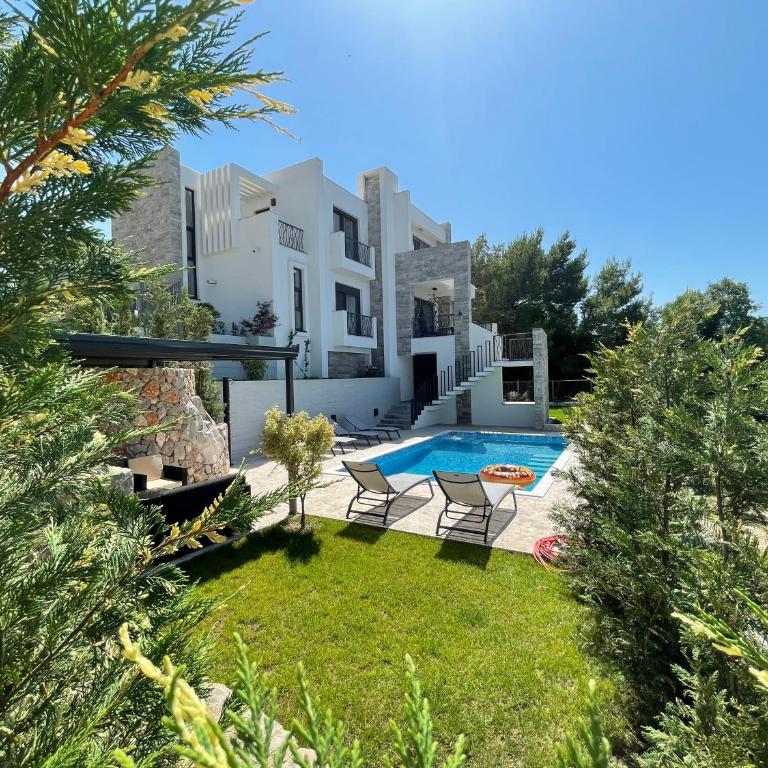Villa Pine - Villa - 1