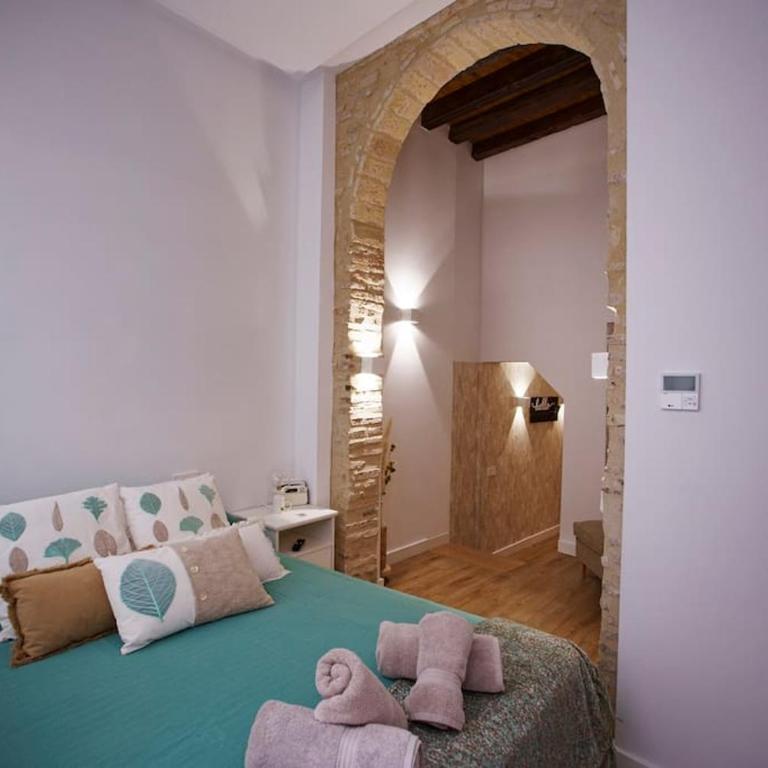 Mini hotel in the heart of Sevilla for exclusive usage - Villa - 48