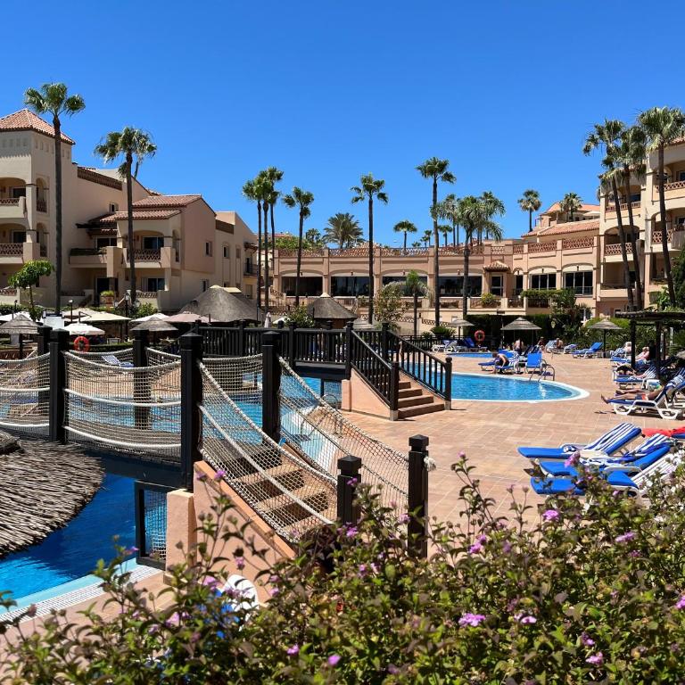 Fantástico Apartamento con vistas al mar zona Club la Costa Castillo Fuengirola - Apartamento de 1 dormitorio - 17