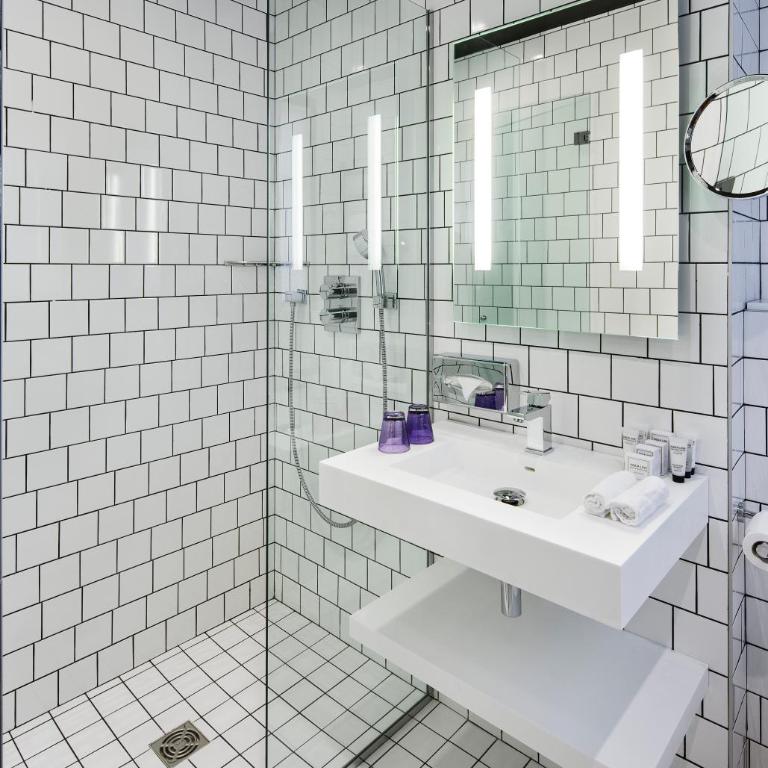 Best Western Premier Faubourg 88 - Chambre Exécutive Lit King-Size - Non-Fumeurs - 5
