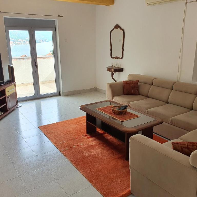 Gemma di Cattaro Apartments - Three-Bedroom Apartment - 13