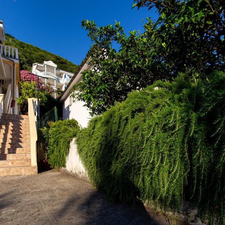 Villa Vojnic - Dvokrevetna Soba sa Bračnim Krevetom sa Balkonom i Pogledom na More - 36