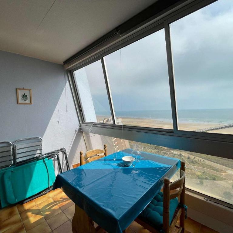 Studio à St-Jean-de-Monts, avec parking, balcon et vue mer - FR-1-224C-201 - Apartment - 4