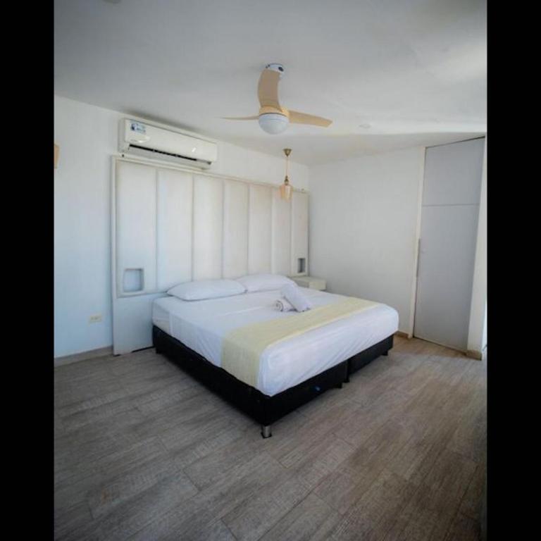 Room in Lodge - Double rooms San Andres Island in Colombia - Habitación Doble - 1 o 2 camas - 12