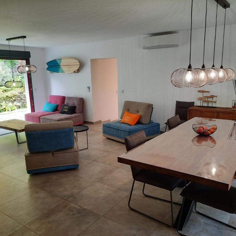 Villa élégante, jardin bucolique, proche golf & plages, 4 étoiles - FR-1-239-698 - Maison 3 Chambres - 5