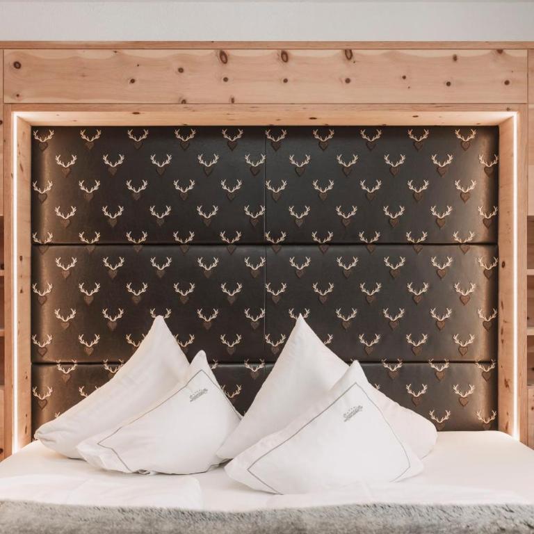 Alpine Resort Sportalm - Suite mit 2 Schlafzimmern und einem Schlafsofa - 1