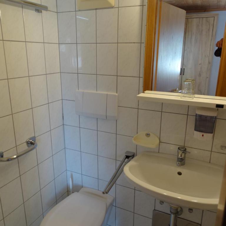 Gästehaus Posch - Doppelzimmer mit Bergblick - 7