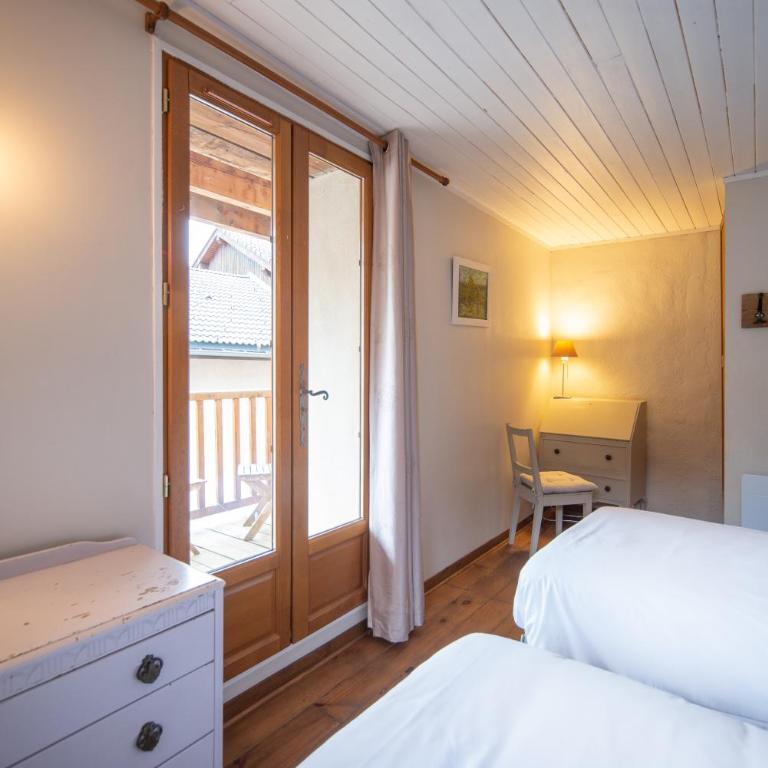 Maison Caramel - Doppel-/Zweibettzimmer mit eigenem Bad - 12