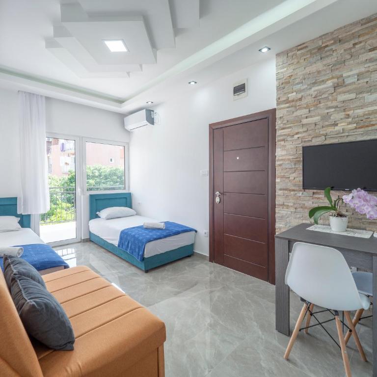 Casa di Fratelli - Double Room with Balcony (3 Adults) - 1